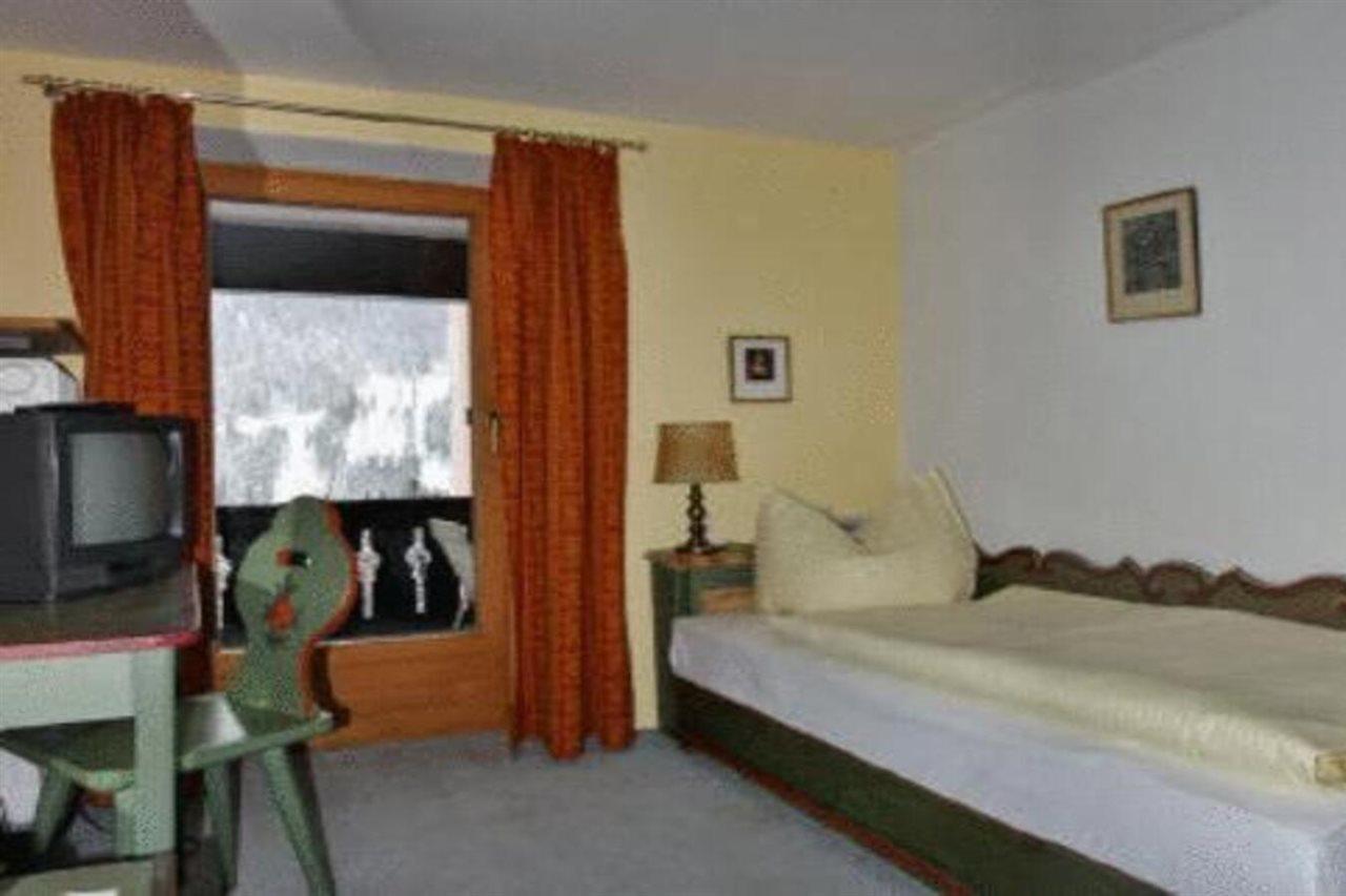 Hotel Mooserkreuz Sankt Anton am Arlberg Habitación foto